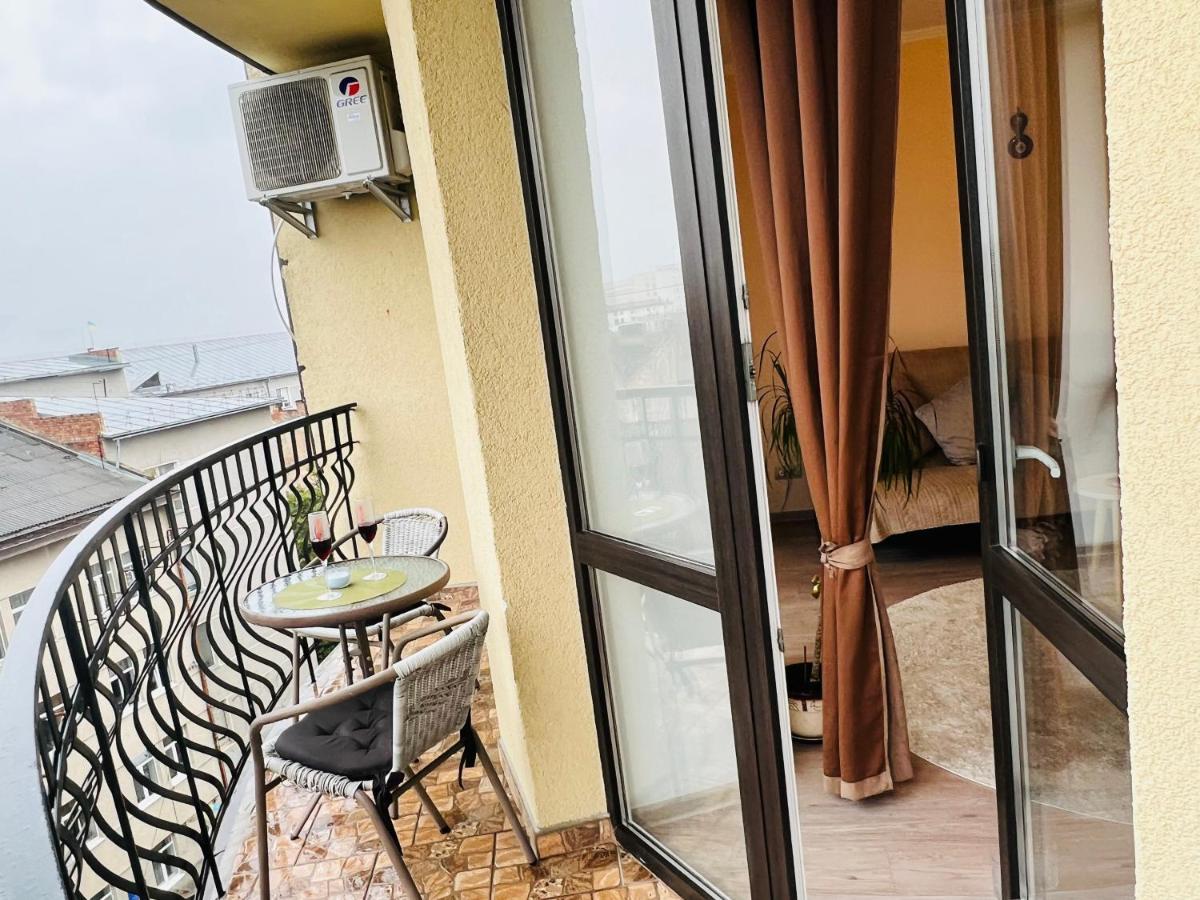 Apartaments Sichovyh Strilciv 68A Ивано-Франкивск Екстериор снимка