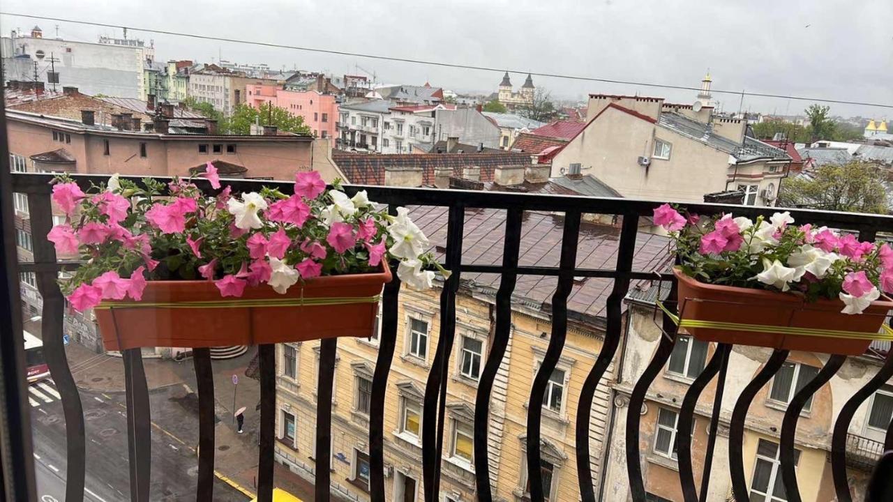 Apartaments Sichovyh Strilciv 68A Ивано-Франкивск Екстериор снимка