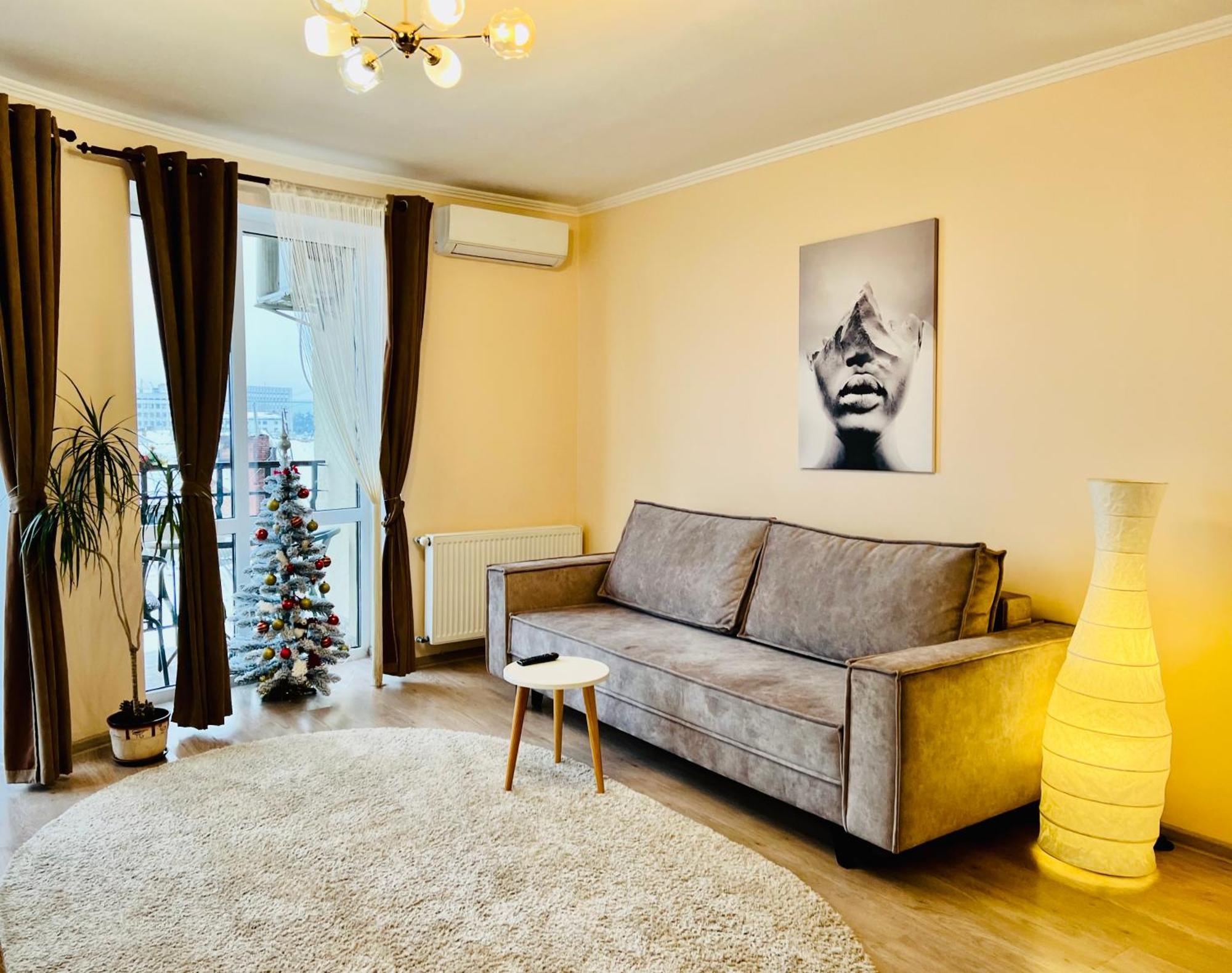 Apartaments Sichovyh Strilciv 68A Ивано-Франкивск Екстериор снимка